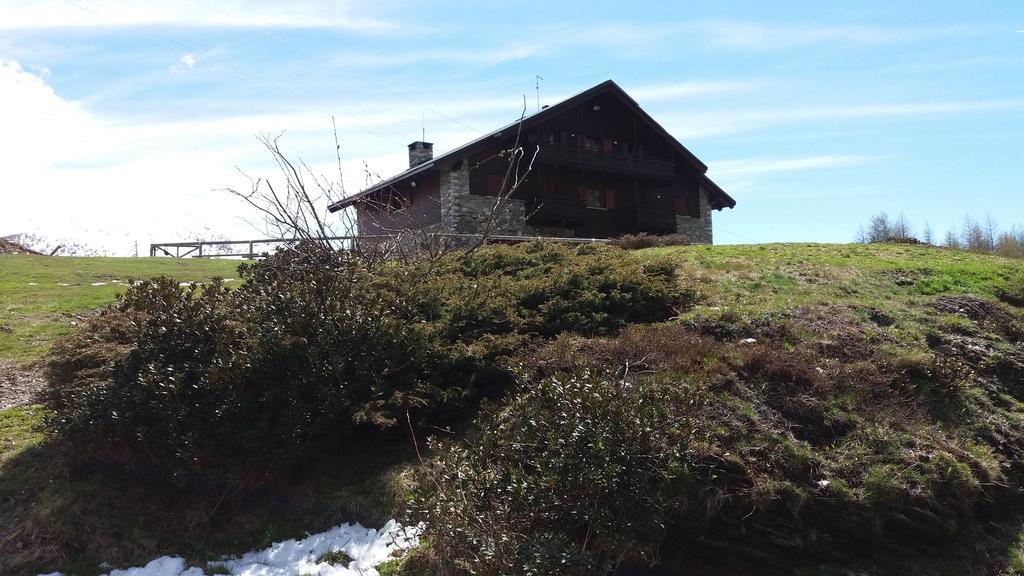 Rifugio Al Lago Del Mortirolo *
